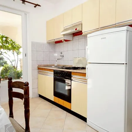 Lejlighed With Parking Space Zavalatica, Korcula - 4453 *