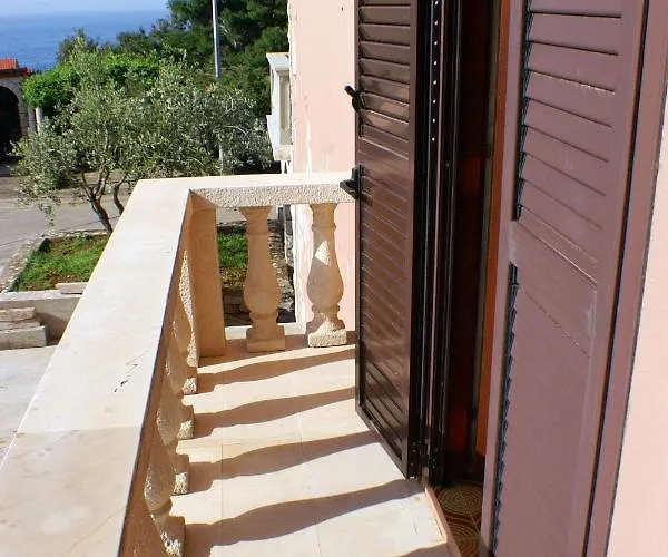 Apartment Apartments With Parking Space Zavalatica, Korcula - 4453 Zavalatica