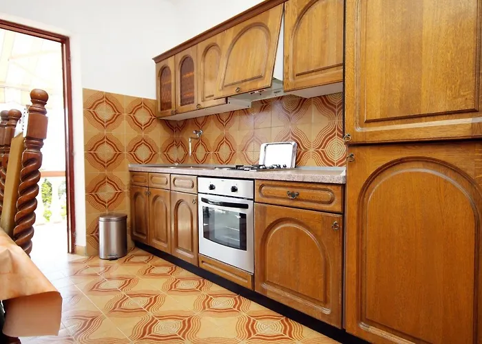 With Parking Space Zavalatica, Korcula - 4453 Appartement Zavalatica