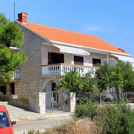 アパート With Parking Space Zavalatica, Korcula - 4453 *