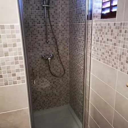 With Parking Space Zavalatica, Korcula - 4453 アパート ザヴァラティサ